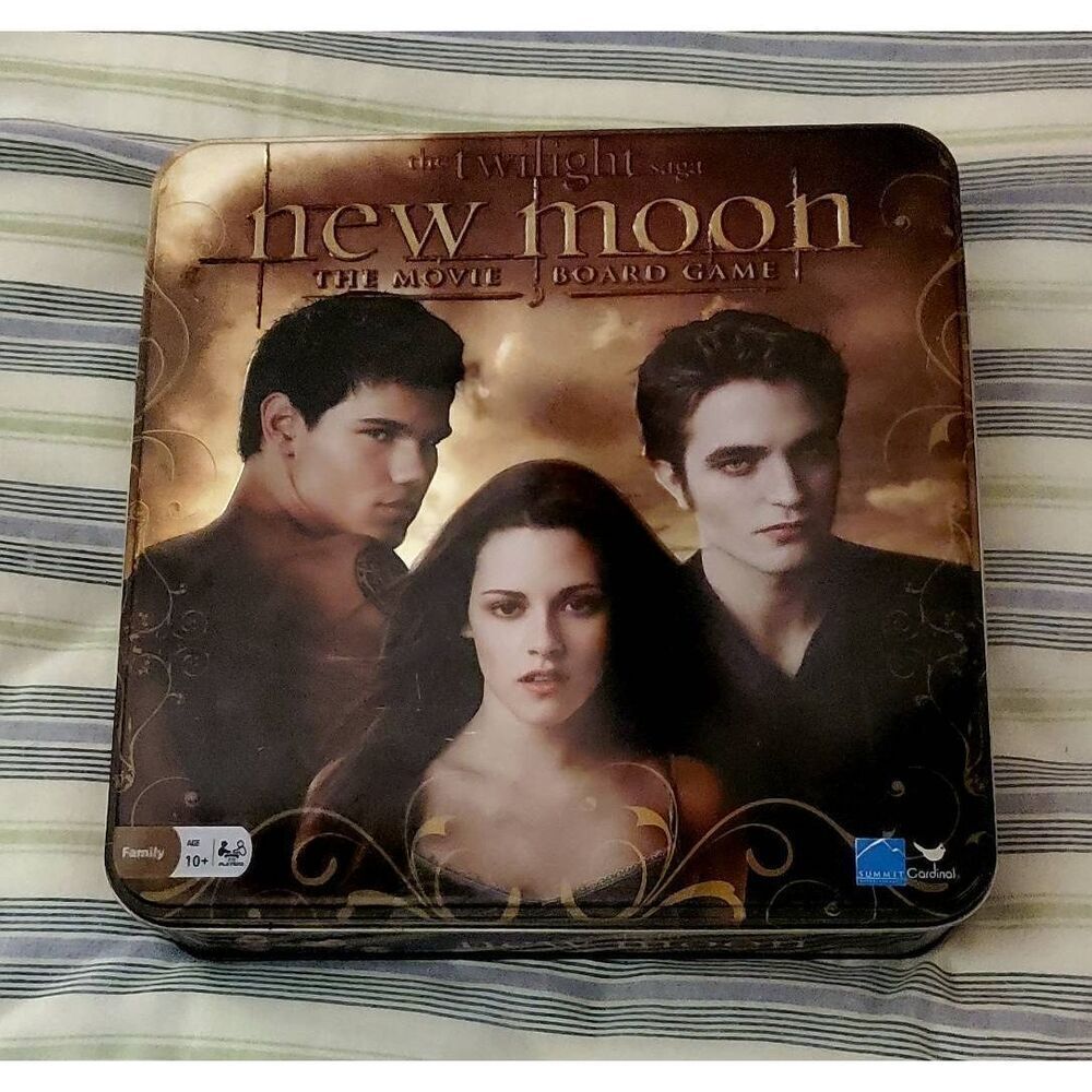 NEW TWILIGHT NEW MOON BOARD GAME